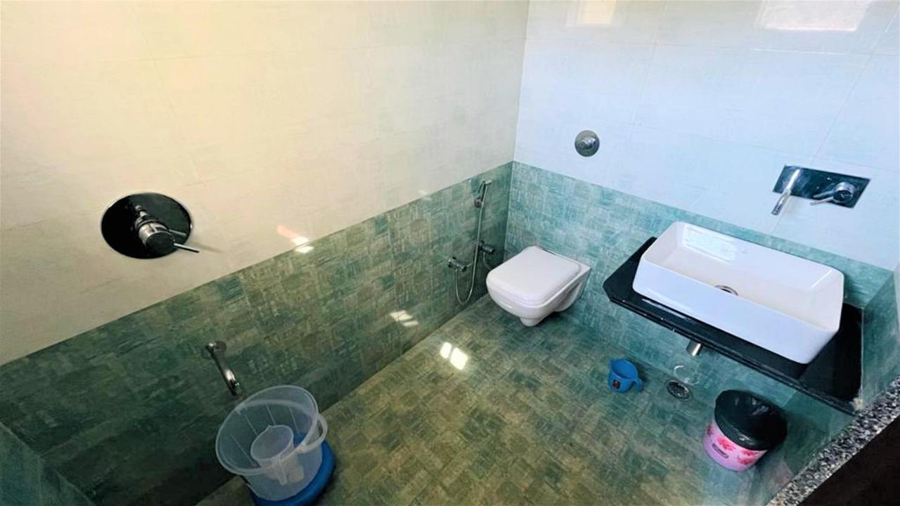 Shikhar Bunglow - A Stunning Valley View Bungalow In Mount Abu Bed & Breakfast Eksteriør bilde