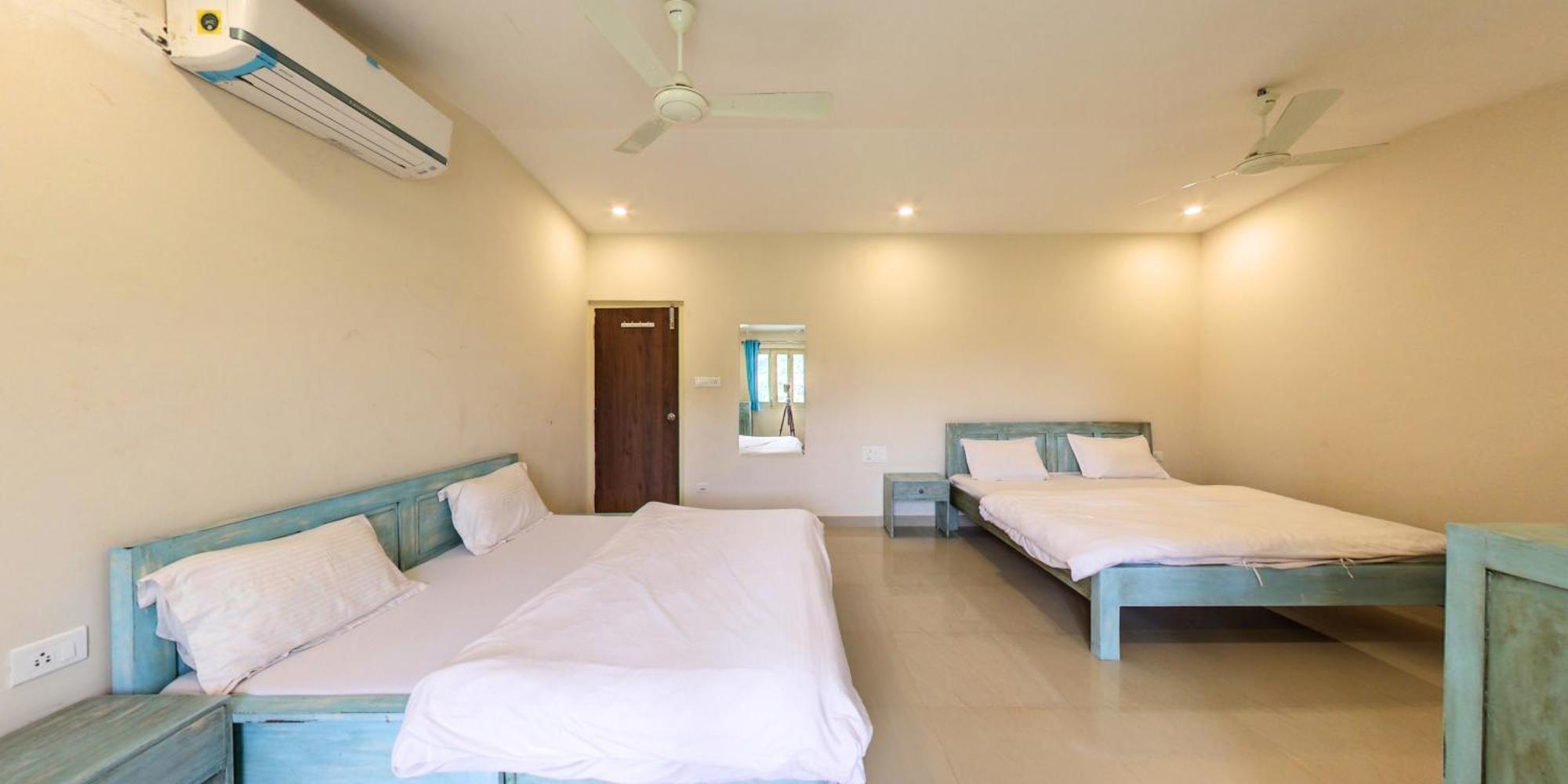Shikhar Bunglow - A Stunning Valley View Bungalow In Mount Abu Bed & Breakfast Eksteriør bilde